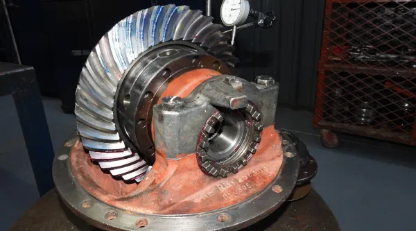 Hydraulic & Drivetrain Component Refurbishment